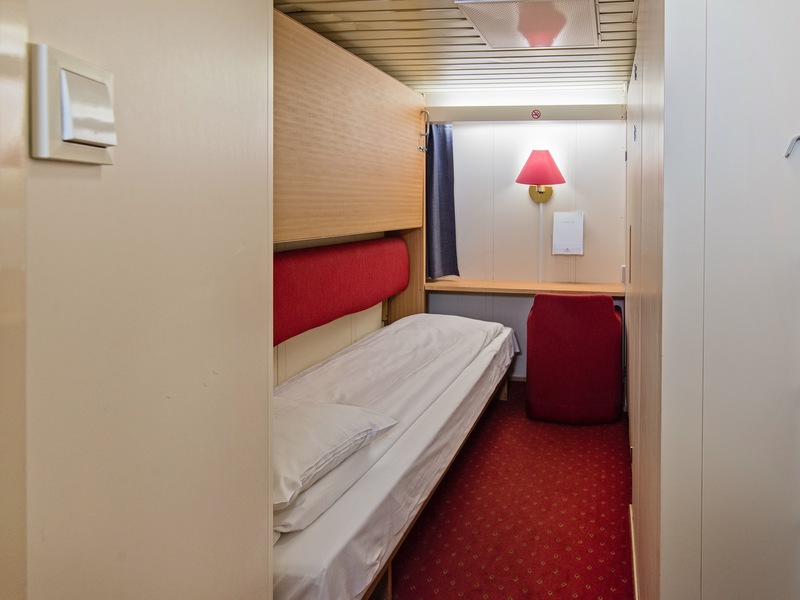 Polar Inside | Middle deck for 2 travellers